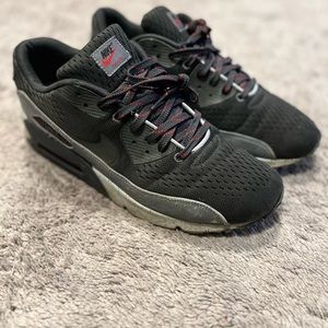 Nike Air Max 90. Men’s size 11